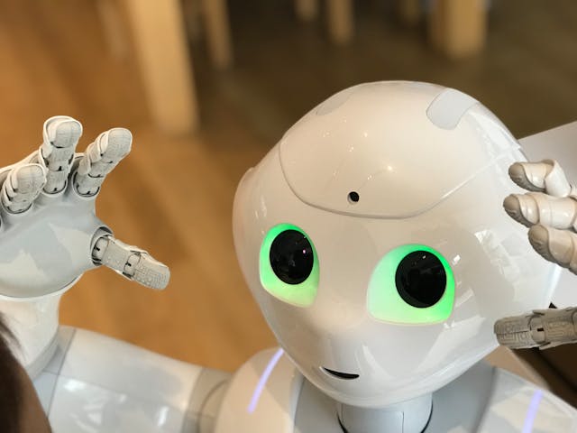 You are currently viewing How To Use AI in Marketing (11 Practical Examples)